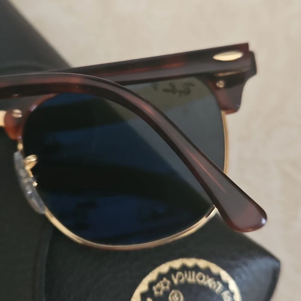 Ray-Ban P Clubmaster Polarized Sunglasses. - Picture 14 of 15